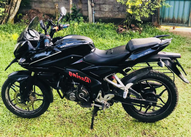 bajaj-pulsar-as150-2016-big-0