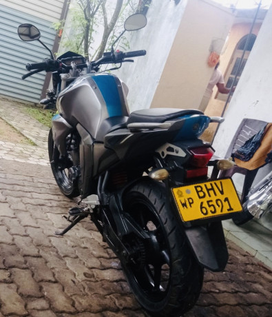 yamaha-fz-v2-2019-big-2