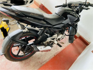 bajaj-pulsar-135ls-2015