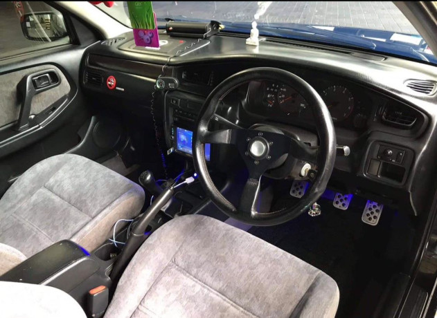 nissan-bluebird-sss-model-1999-big-3