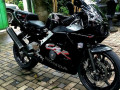 honda-cbr-250-gullarm-2008-small-0