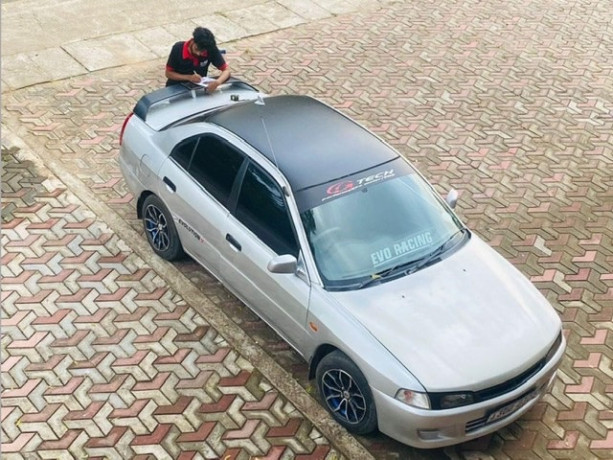 mitsubishi-lancer-ck2-1996-big-0