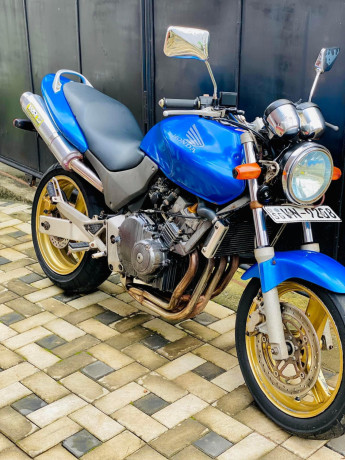 honda-hornet-ch130-2009-big-1