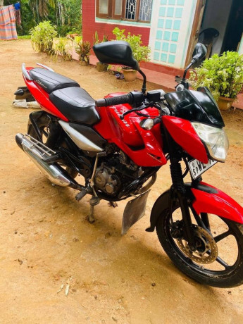 bajaj-pulsar-135-2011-big-4