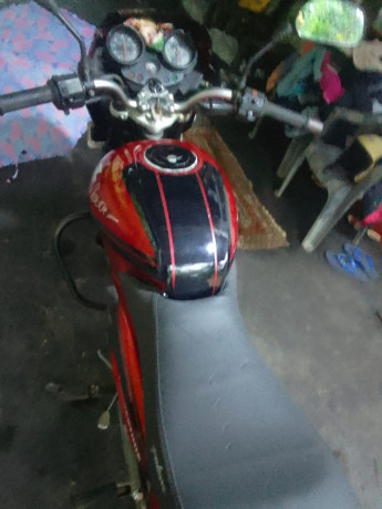 bajaj-pulsar-180-2005-big-3