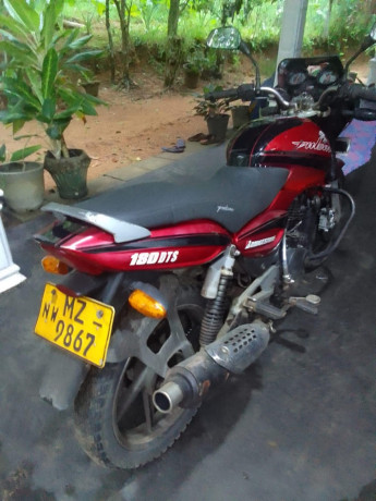 bajaj-pulsar-180-2005-big-2