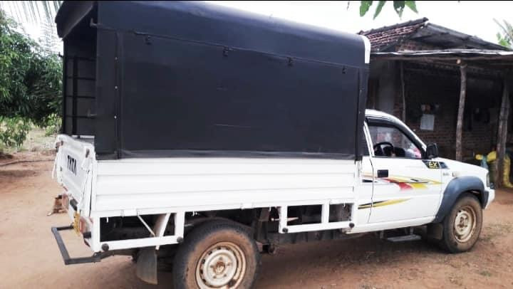 tata-xenon-cab-2011-big-3