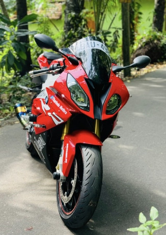 bmw-s1000rr-2016-big-1