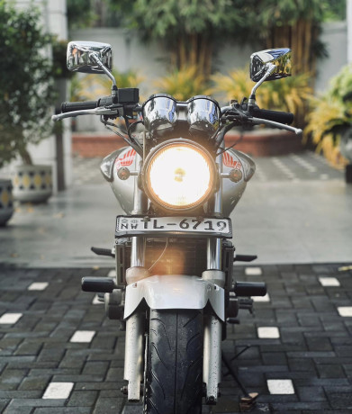 honda-hornet-250-2007-big-3