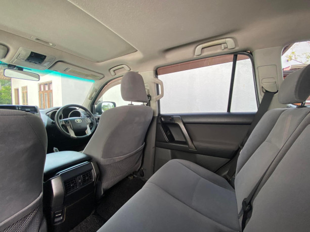 toyota-prado-150-2010-big-4