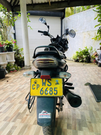 bajaj-discover-100-2011-big-2