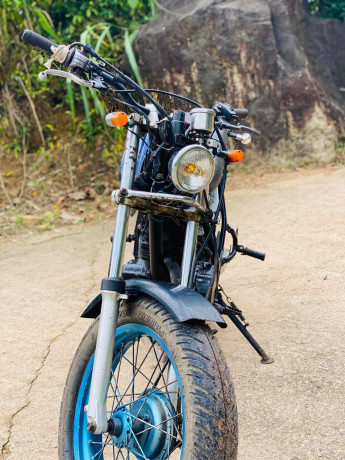 yamaha-tw200-unregistered-big-1