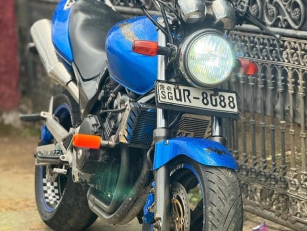 honda-hornet-ch125-2008-big-0