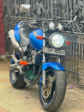 honda-hornet-ch125-2008-big-4