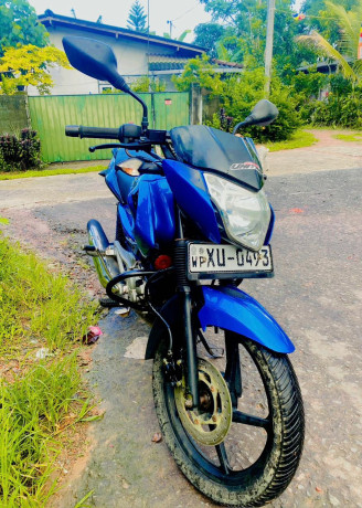 bajaj-pulsar-135-2012-big-1