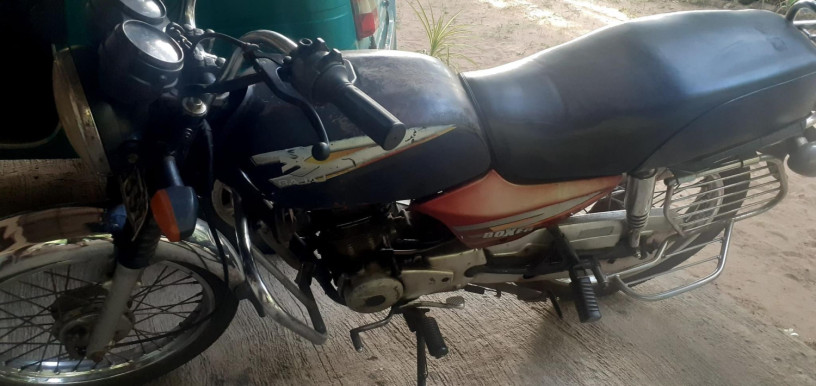 bajaj-boxer-2004-big-2