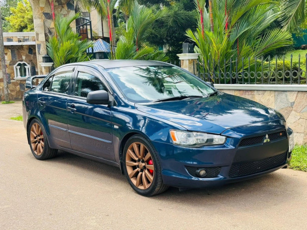 mitsubishi-lancer-ex-2008-big-0