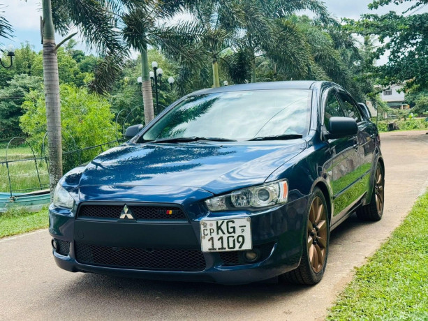 mitsubishi-lancer-ex-2008-big-1