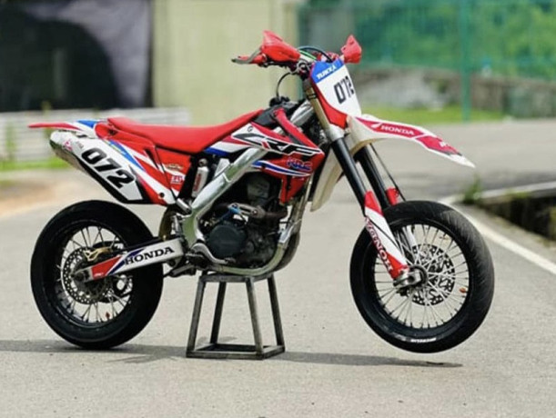 honda-crf-250r-2010-big-2