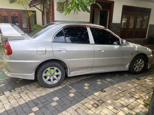 mitsubishi-lancer-ck2-1998-big-0
