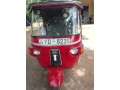 bajaj-4-stroke-three-wheel-small-0