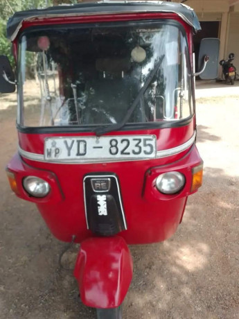 bajaj-4-stroke-three-wheel-big-0