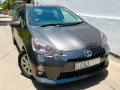 toyota-aqua-2012-small-1