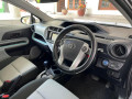 toyota-aqua-2012-small-4