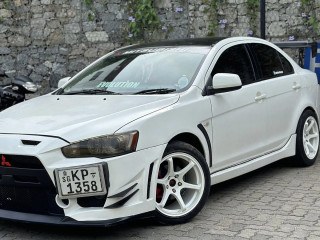 mitsubishi-lancer-ex-2011