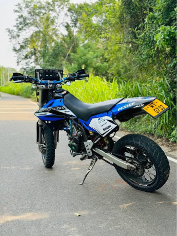 kawasaki-d-tracker-250-2011-big-2