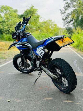 kawasaki-d-tracker-250-2011-big-3