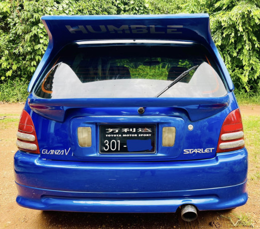 toyota-starlet-91-big-2