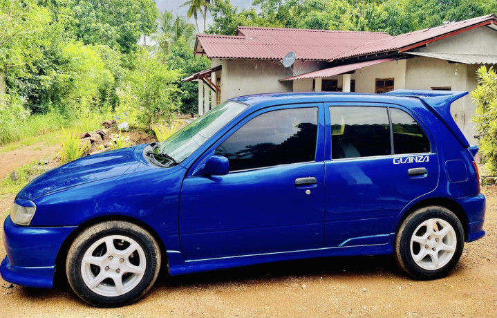 toyota-starlet-91-big-3