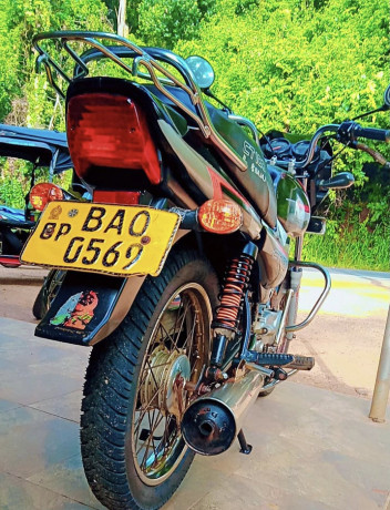 bajaj-pulsar-180-big-3