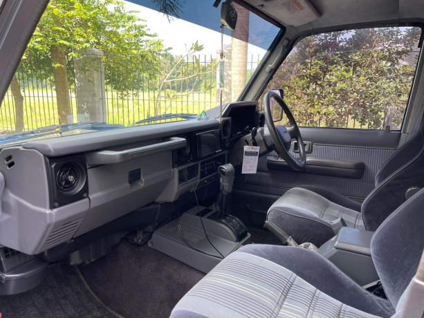 landcruiser-box-prado-big-3