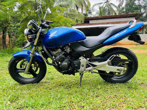 honda-hornet-ch130-2023-big-0