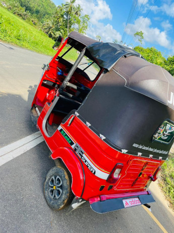 bajaj-2-stroke-threewheel-big-2