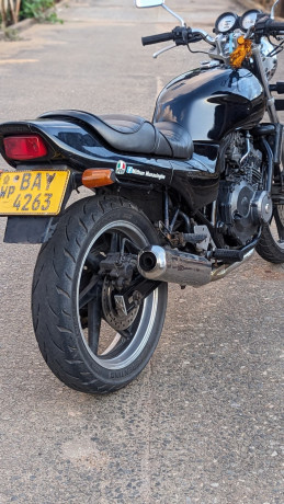 honda-jade-250-2013-big-3