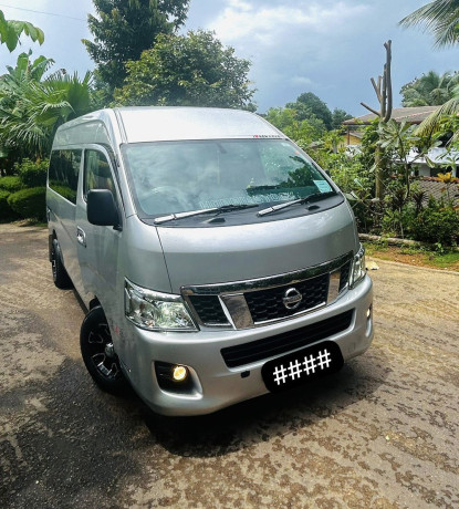 nissan-urvan-nv350-2015-big-2