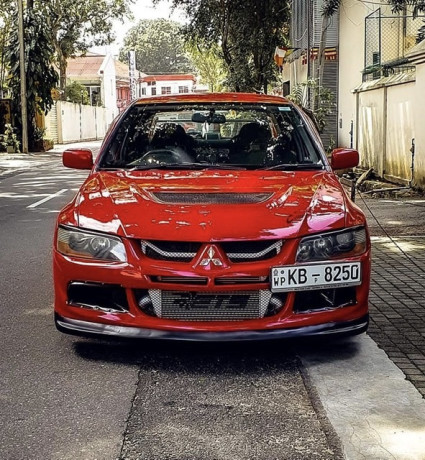 mitsubishi-evo-8-gsr-big-1