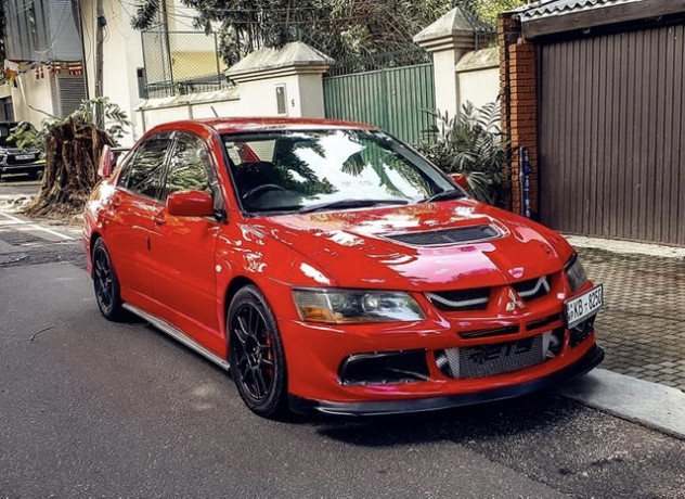 mitsubishi-evo-8-gsr-big-2