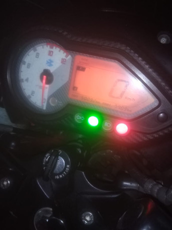 bajaj-pulsar-150-2018-big-2