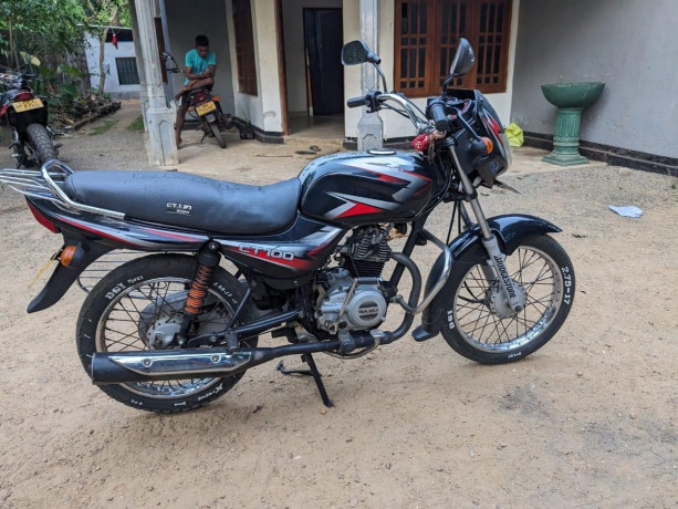 bajaj-ct100-2013-big-2