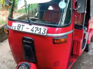 bajaj-4-stroke-three-wheel-2009