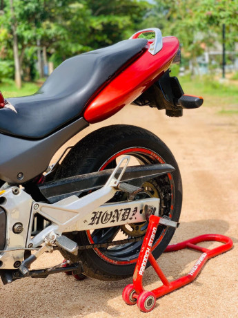 honda-hornet-ch100-2009-big-2