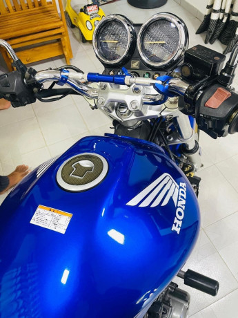 honda-hornet-250-2013-big-3