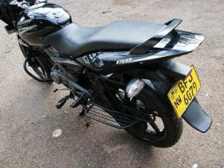 bajaj-pulsar-150-2017