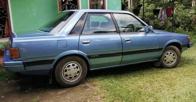 subaru-leone-1991-big-1