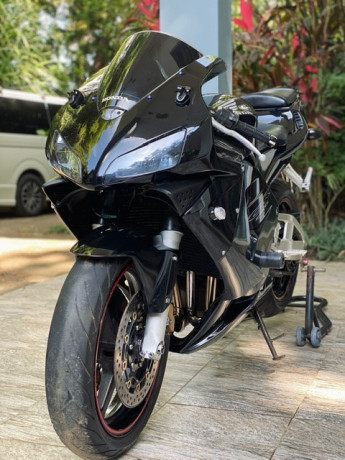 honda-cbr-600-registered-big-1