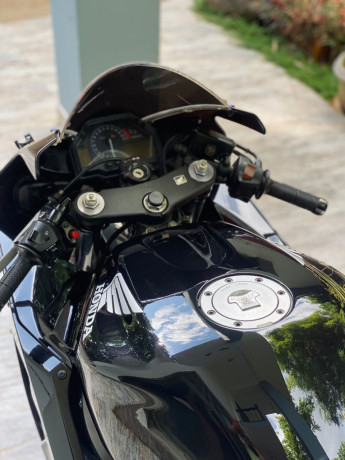 honda-cbr-600-registered-big-4